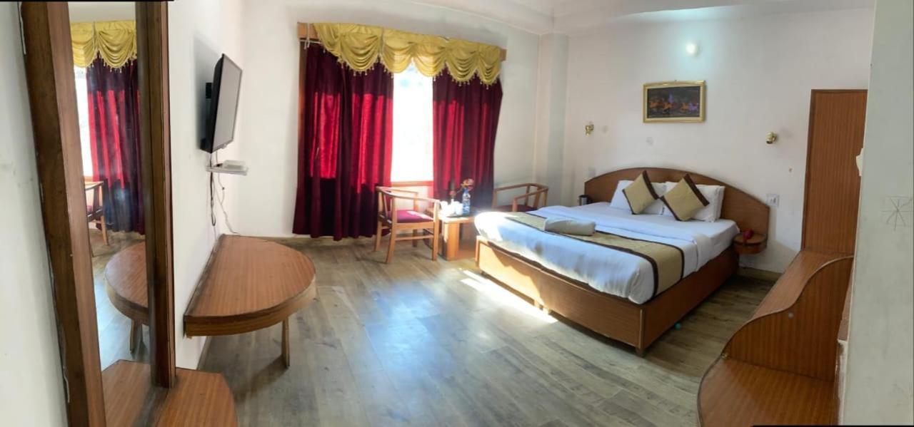 "Tara Homes" With Open Rooftop Terrace Shimla Exterior foto
